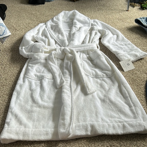 NWT Hotel Collection Robe - Picture 3 of 6
